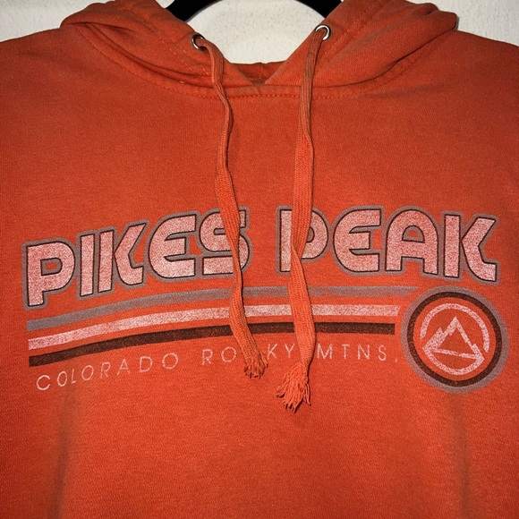 Vintage Pikes Peak Distressed Hoodie Orange Pullover Gear For Sports Sz Medium - Picture 4 of 8
